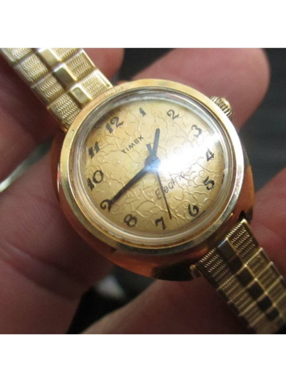 VINTAGE LADIES TIMEX ELECTRIC - EXPANSION BAND DEAD BATTERY 30 DAY WARRANTY